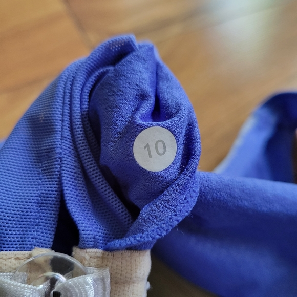 Lululemon Spin Me tank sz 10 - Picture 4 of 5